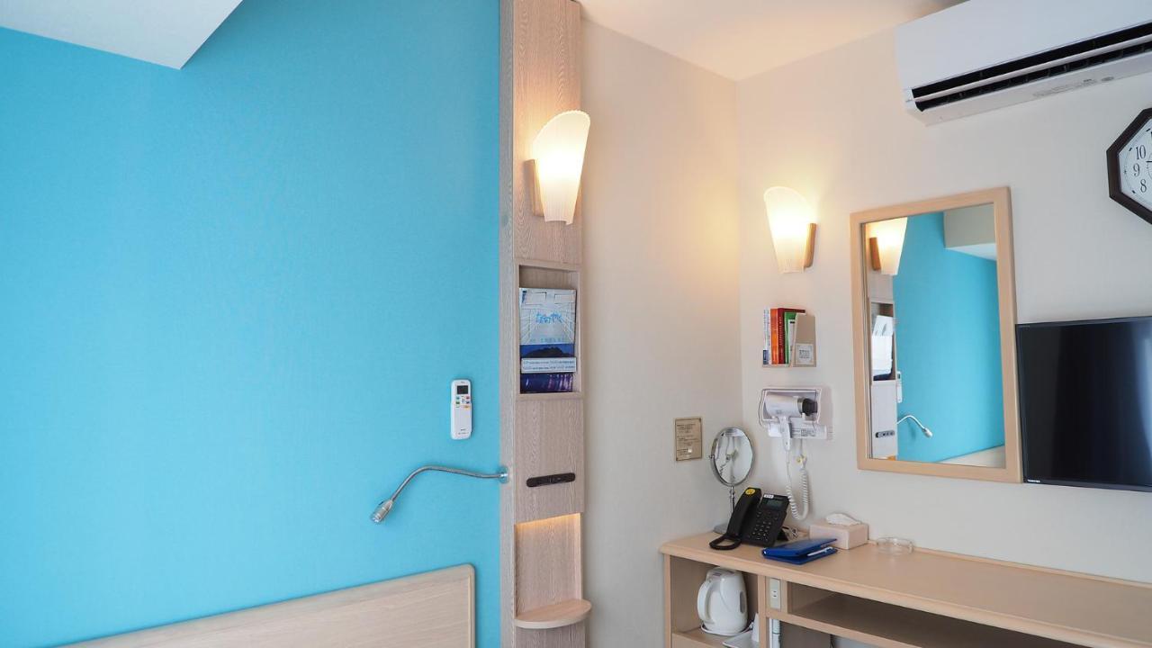 Toyoko Inn Yokohama Shiei-Chikatetsu Center Minami-Eki Kültér fotó