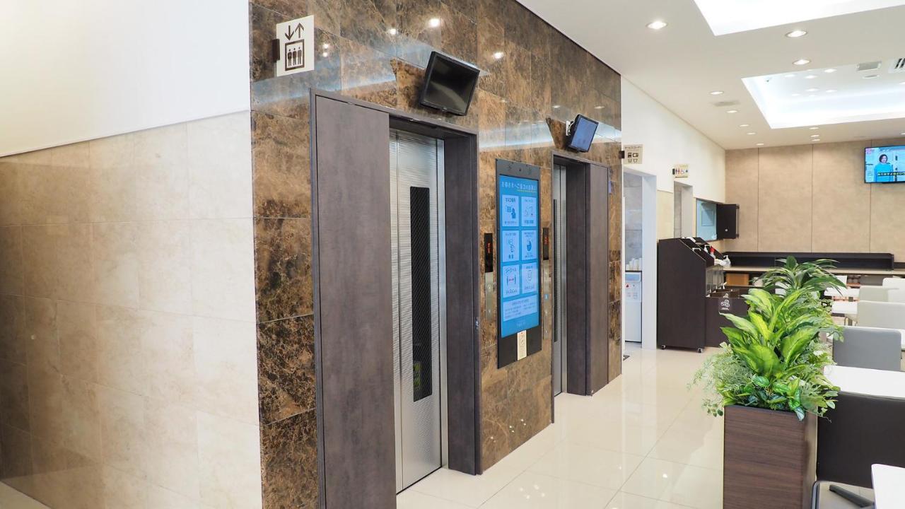 Toyoko Inn Yokohama Shiei-Chikatetsu Center Minami-Eki Kültér fotó
